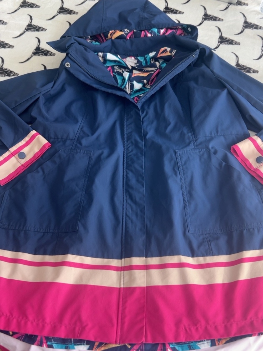 Chico’s Navy Pink Colorblock Hooded Raincoat Jacket Size 3 (XL)